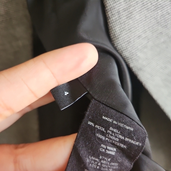 Theory Gray Lanai Blazer Work Career 4 read* - Picture 3 of 6